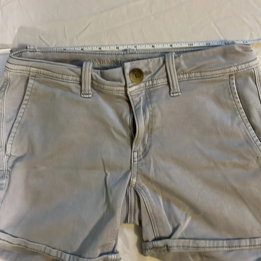**3/$20** AEO Shorts - Size 00 - Picture 5 of 7